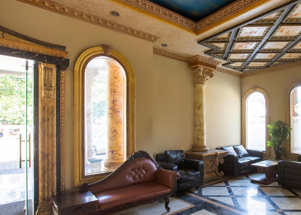סמרינדה Oyo 3107 Hotel Temindung מראה חיצוני תמונה