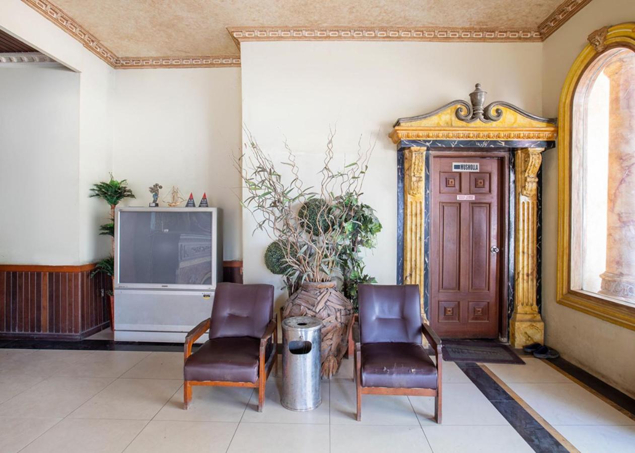סמרינדה Oyo 3107 Hotel Temindung מראה חיצוני תמונה