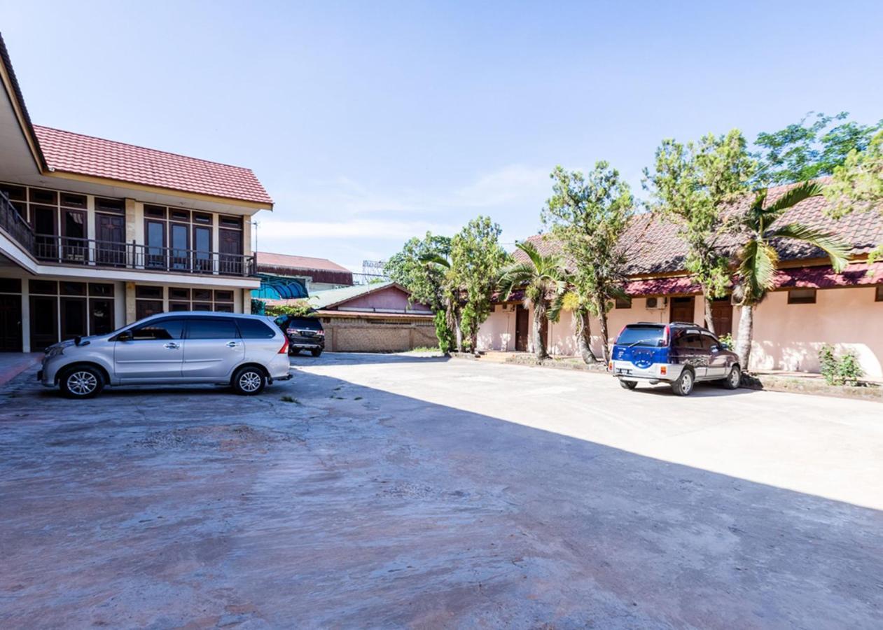 סמרינדה Oyo 3107 Hotel Temindung מראה חיצוני תמונה